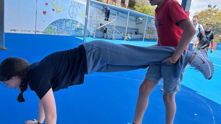 Estudiantes de secundaria durante actividad de sensibilización.