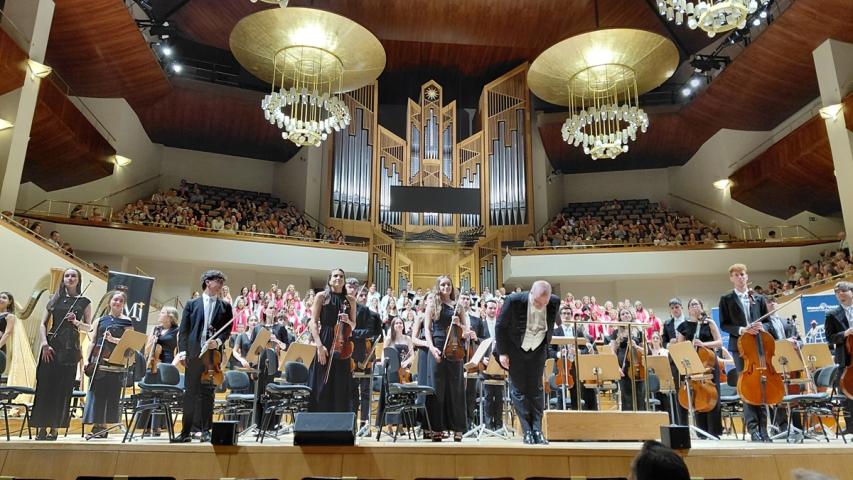 IX concierto Voces Unidas de la orquesta de la JMJ a beneficio de Manos Unidas