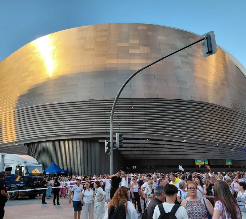 Voluntarios de Manos Unidas Madrid en el encuentro de León XIV con la comunidad diocesana