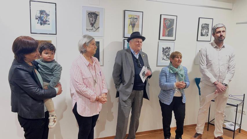 Exposición benéfica para Manos Unidas en Requena