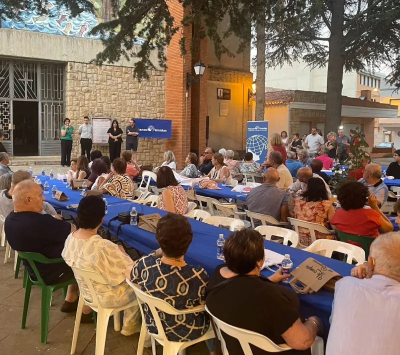cena solidaria en Requena San Antonio de Requena a favor de Manos Unidas