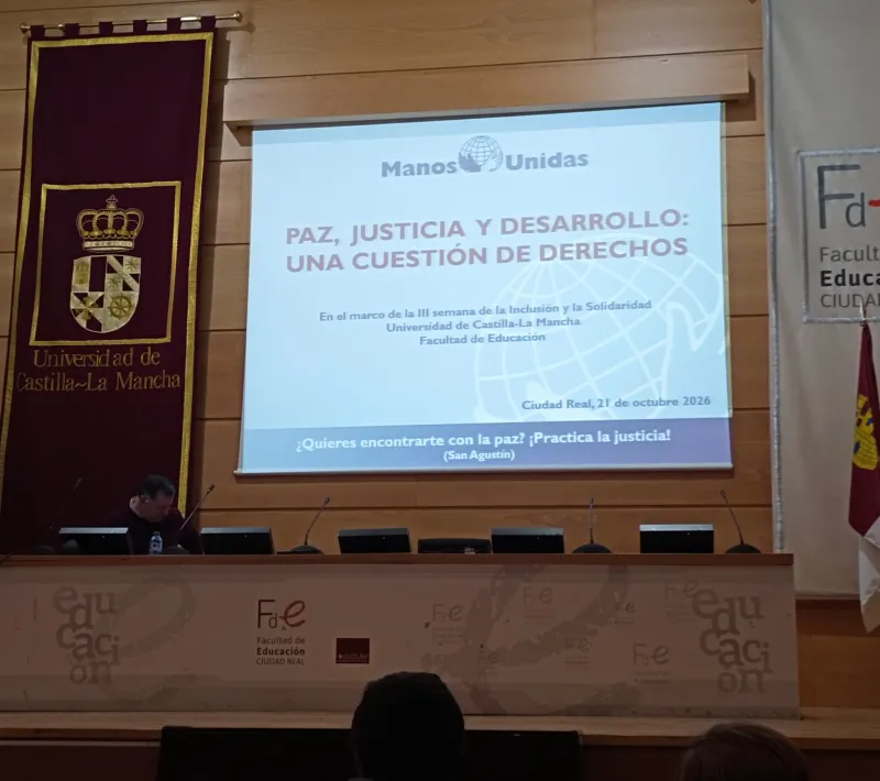 Charla formativa de Manos Unidas en la Universidad.