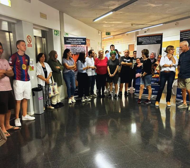 Inauguració a Cambrils exposició "Declara la guerra a la fam"