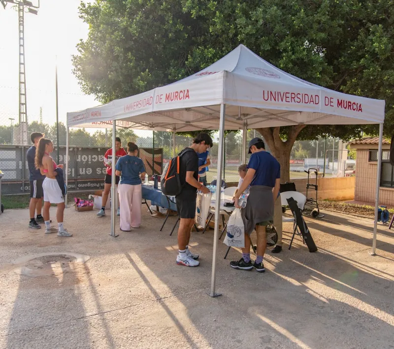 Participantes stand