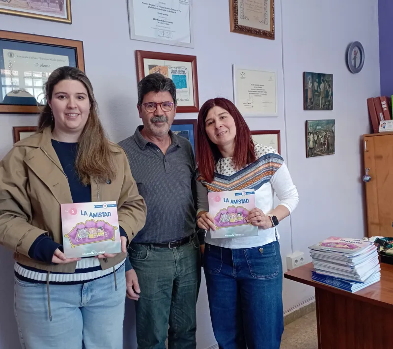Manos Unidas acerca la educación en valores a la infancia de Cabra con el libro La Amistad