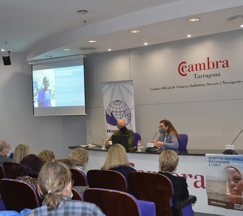Conferencia "Transformando vidas"