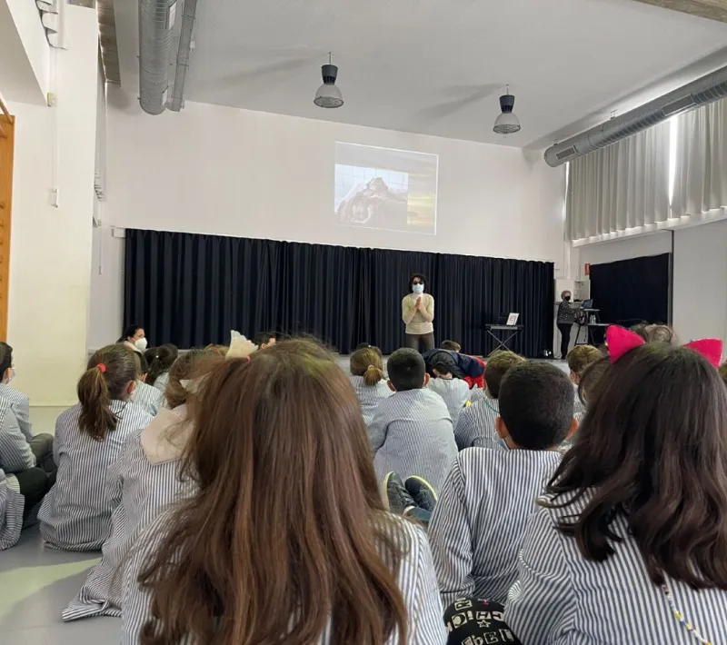 Cuentacuentos en Escola Isabel Besora de Reus