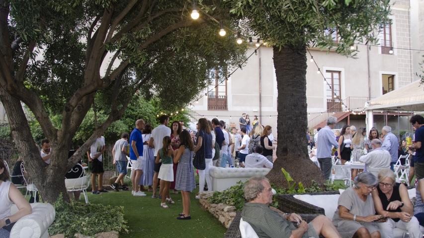 "Vinet Solidari" en los jardines de la Casa Miret de Tarragona