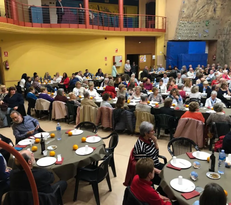 Éxito de partipación en la Cena Solidaria del Vendrell