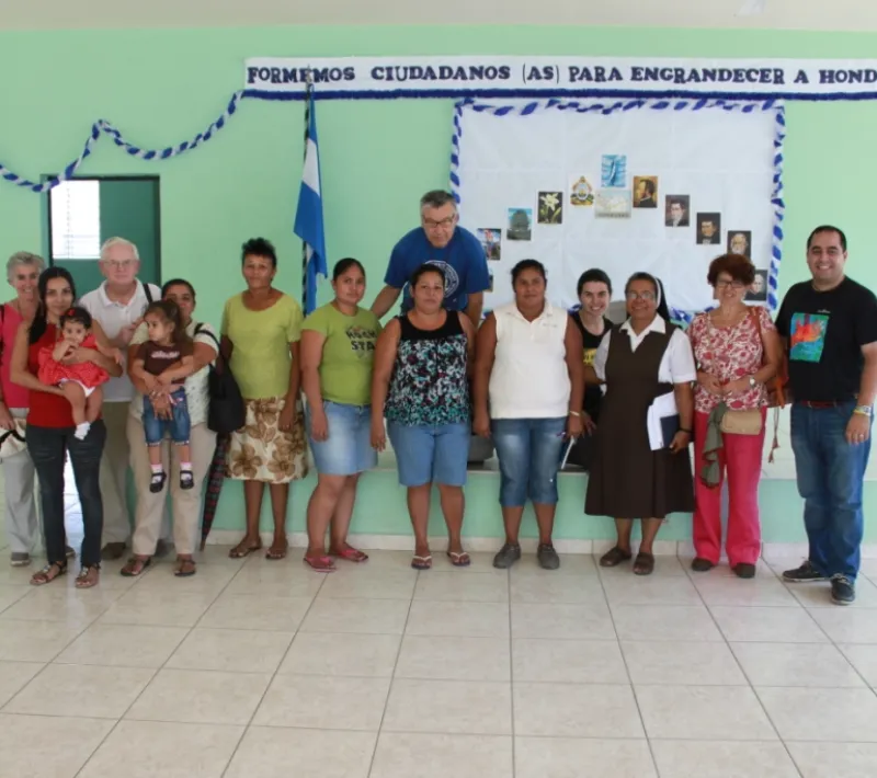 28 grupo de mujeres de futura microempresa de panaderia