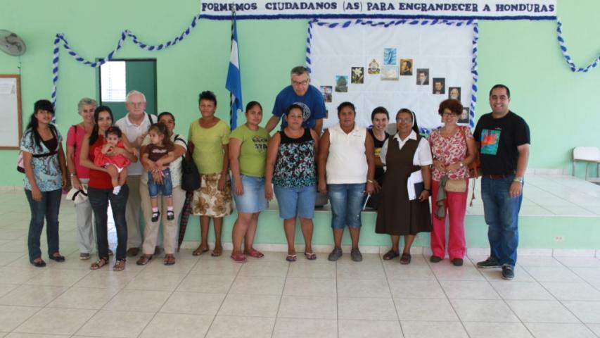 28 grupo de mujeres de futura microempresa de panaderia