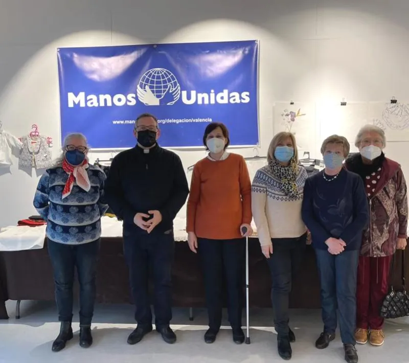 Rastrillo Solidario organizado por la comarcal de Requena de Manos Unidas Valencia.
