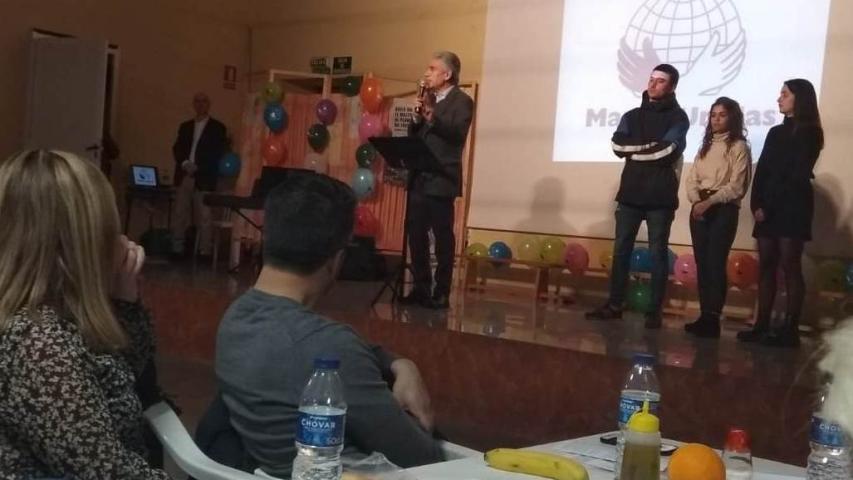Pedro Luengo explica la campaña 61. Cena del Hambre en  Manos Unidas Valencia, delegación de Loriguilla