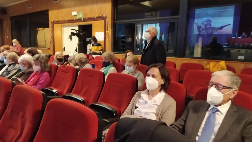 Asistentes a la Asamblea Diocesana Anual de Manos Unidas Valencia.