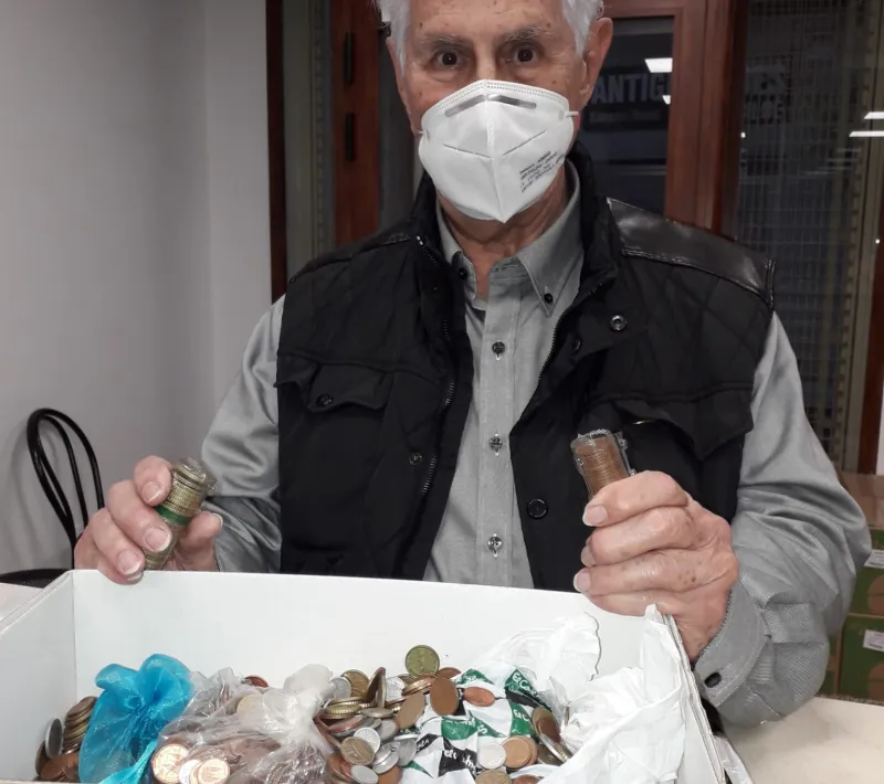 Donativo anónimo de la campaña "Tus pesetas pueden salvar vidas" de Manos Unidas Valencia.