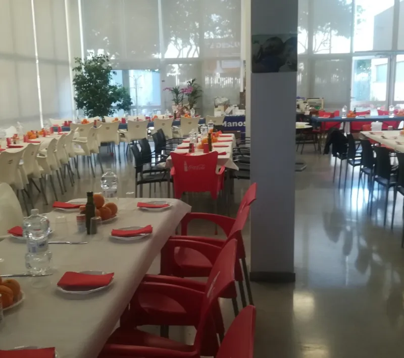 Cena del hambre en la comarcal de Manos Unidas Valencia en Foyos.