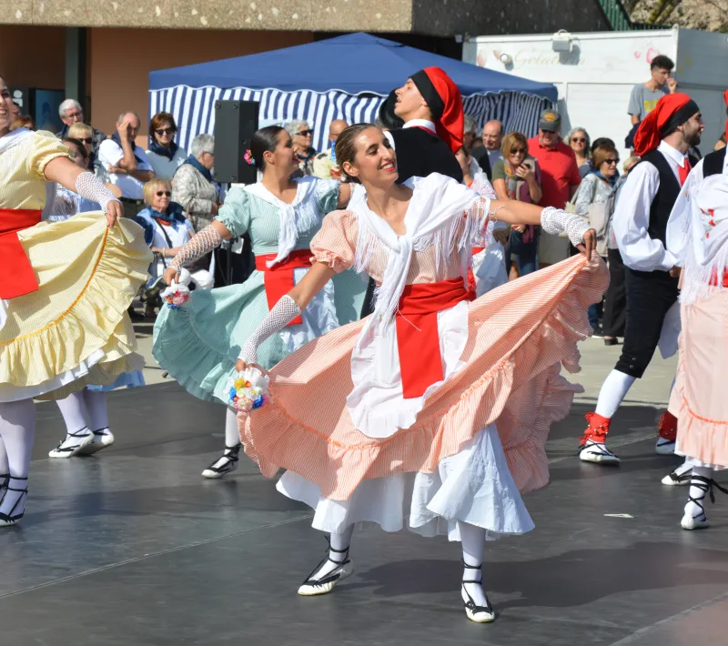 Encuentro en Montserrat para celebrar los 60 años de Manos Unidas
