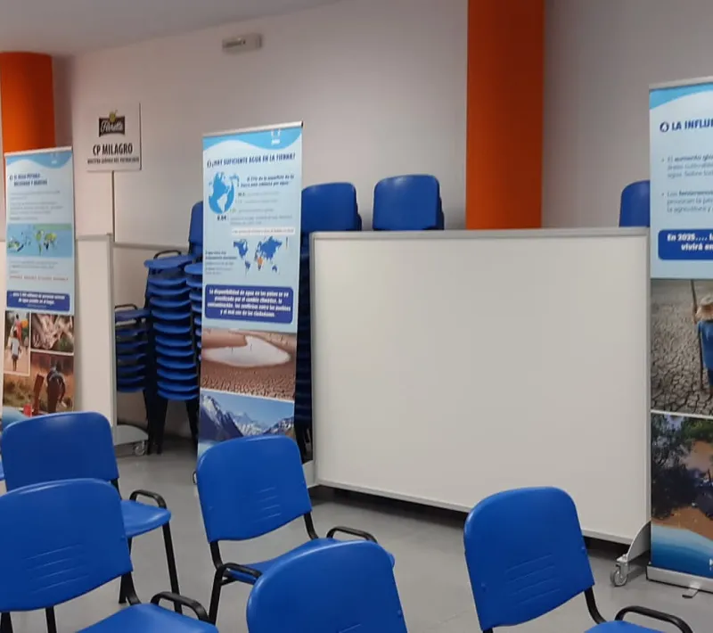 Exposición del agua de Manos Unidas en el Colegio Público Ntra. Sra. del Patrocinio de Milagro