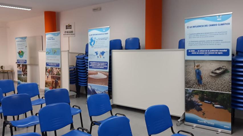 Exposición del agua de Manos Unidas en el Colegio Público Ntra. Sra. del Patrocinio de Milagro
