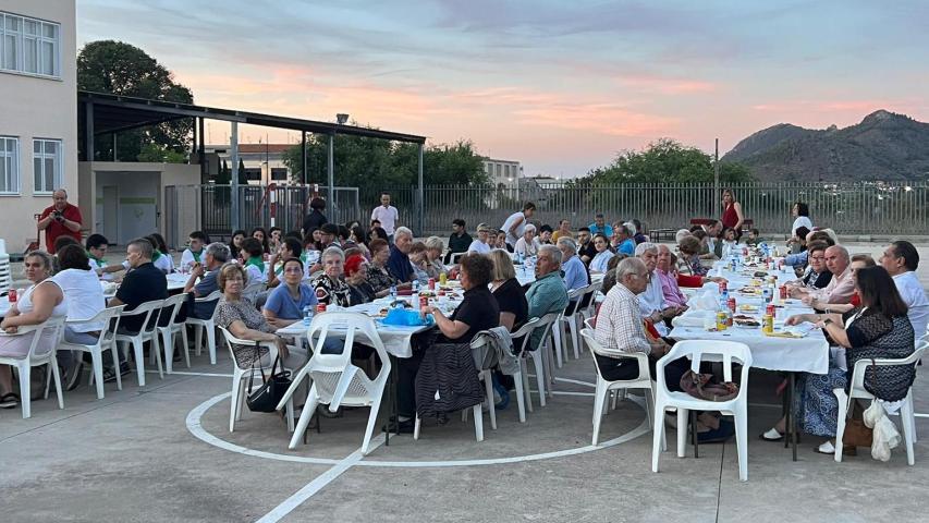 Cena del hambre de la comarcal de Manos Unidas Valencia en Canals.