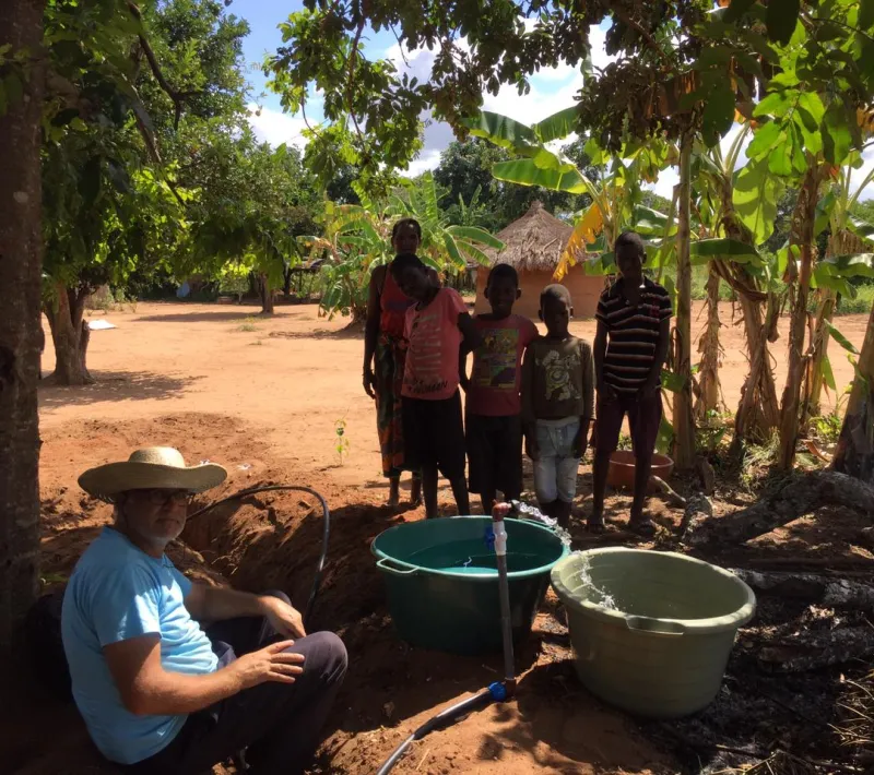 Proyecto de unas aldeas en Mozambique a las que la llegada del agua ha mejorado notablemente la calidad de vida.