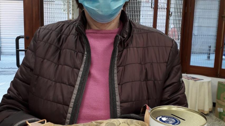 Donativo anónimo de la campaña "Tus pesetas pueden salvar vidas" de Manos Unidas Valencia.