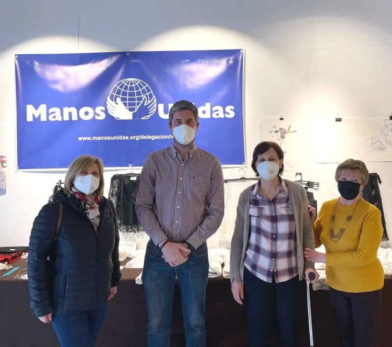Rastrillo Solidario organizado por la comarcal de Requena de Manos Unidas Valencia.