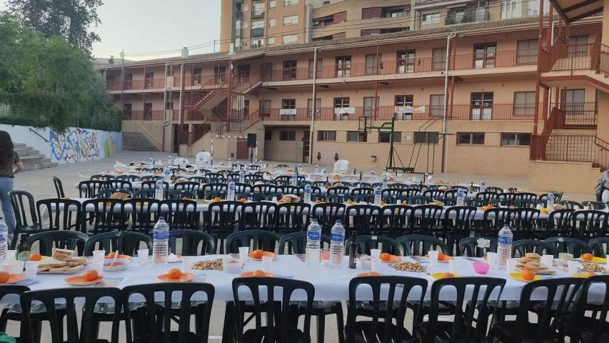 Más de 200 personas asistieron a la Cena del Hambre de Alcoy de Manos Unidas Valencia.