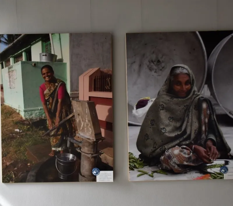 Exposición 24 horas en la vida de una mujer del siglo XXI en India, de Manos Unidas Valencia