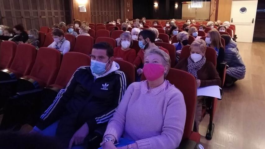 Asistentes a la Asamblea Diocesana Anual de Manos Unidas Valencia.