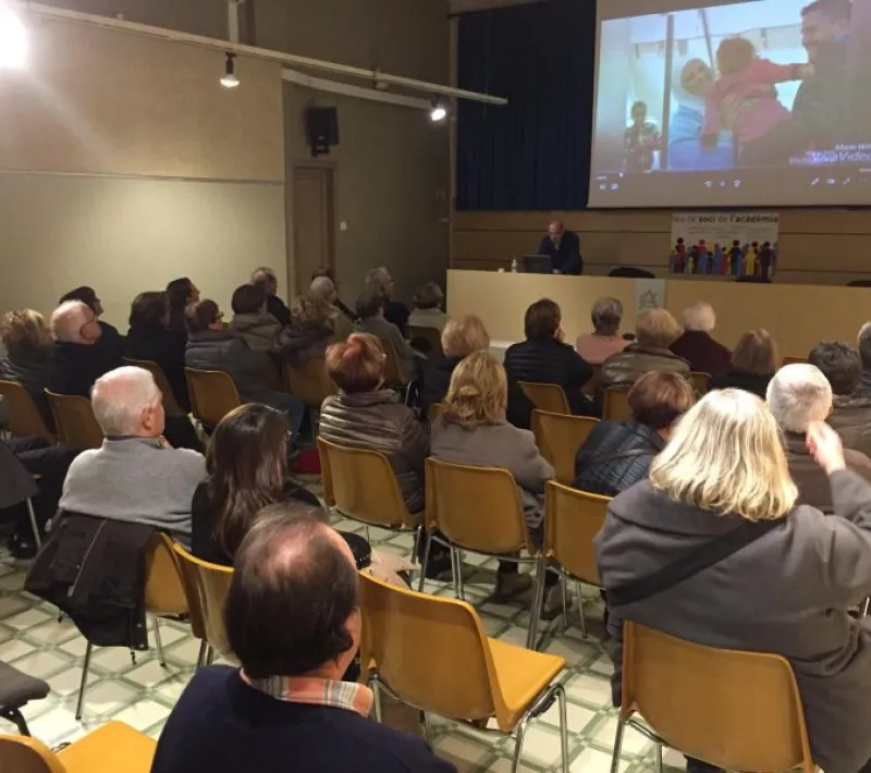 Charla en la Academia Católica, campaña 60