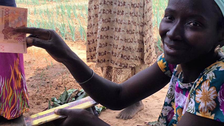 El analfabetismo condena a millones de mujeres a la pobreza_Día Alfabetización_Foto: Adela González, Senegal
