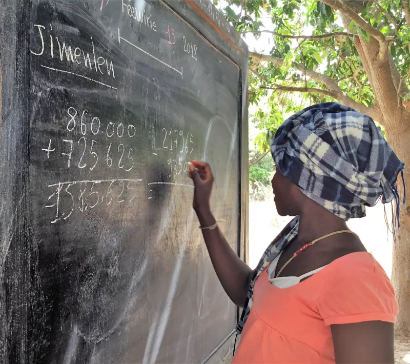 El analfabetismo condena a millones de mujeres a la pobreza_Día Alfabetización_Foto: Adela González, Senegal