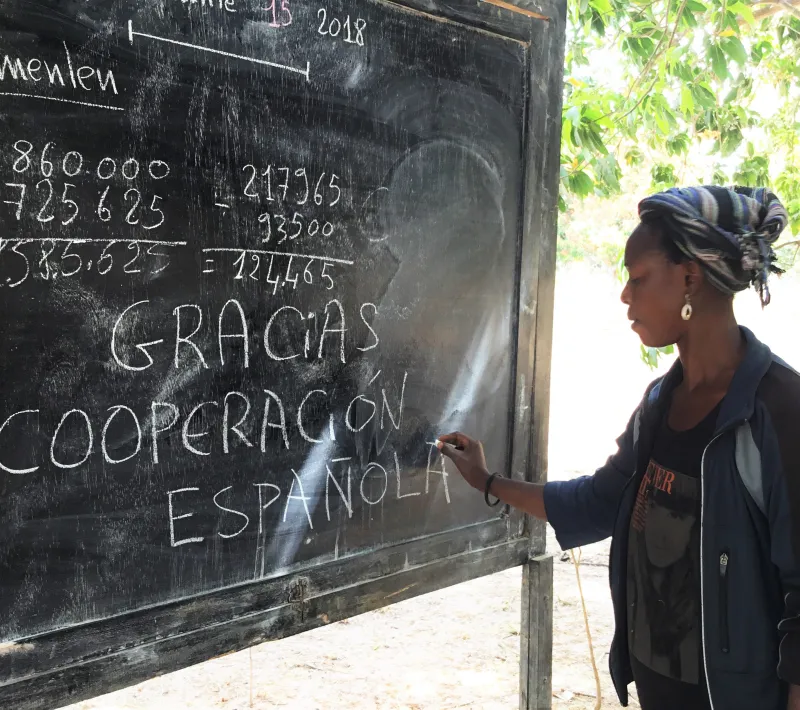 El analfabetismo condena a millones de mujeres a la pobreza_Día Alfabetización_Foto: Adela González, Senegal