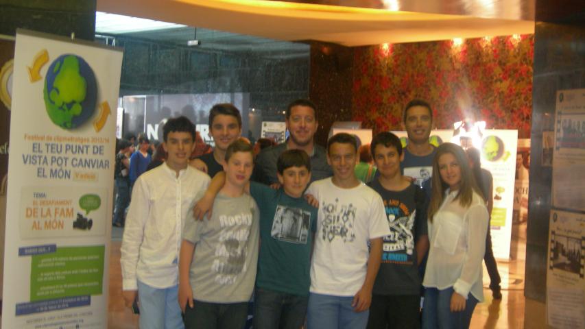 alumnos y profesores colegio divino pastor