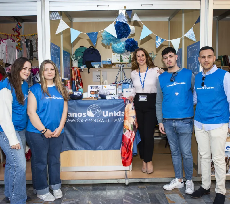 anabel y voluntarios