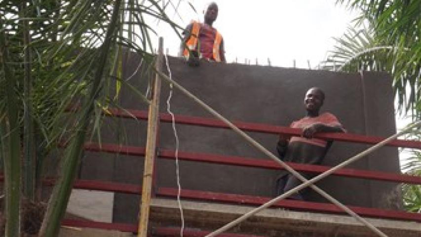 Mejora de instalaciones de escuela primaria en Kangandala (Angola)