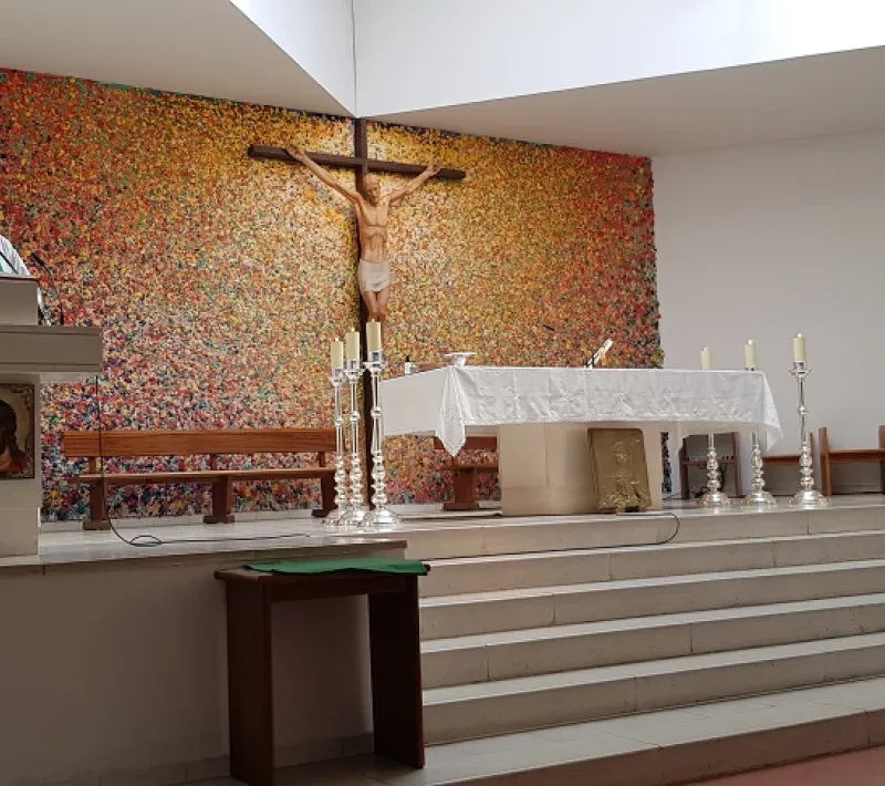 Los Misioneros Combonianos anuncian la campaña 2021 de Manos Unidas en la parroquia de Santa María de Majadahonda