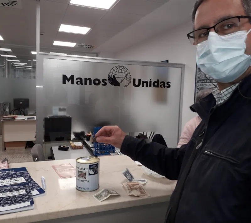 Donativo anónimo de la campaña "Tus pesetas pueden salvar vidas" de Manos Unidas Valencia.