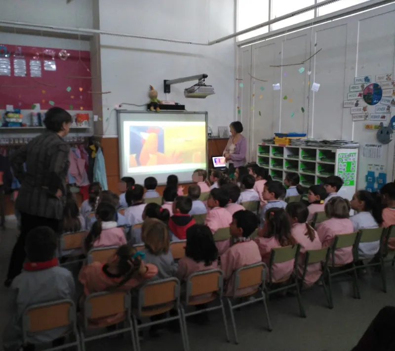 Cuentacuentos en la escuela Beat Bonaventura Gran de Riudoms