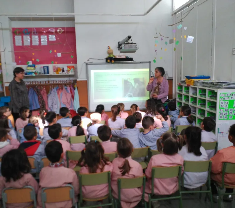 Cuentacuentos en la escuela Beat Bonaventura Gran de Riudoms