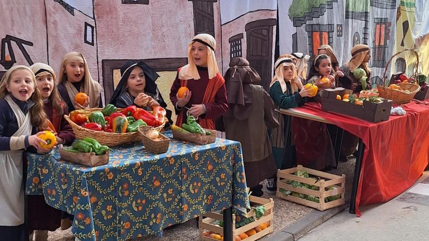 Manos Unidas visita el Belén Viviente del Colegio San Vicente de Paúl de Cartagena