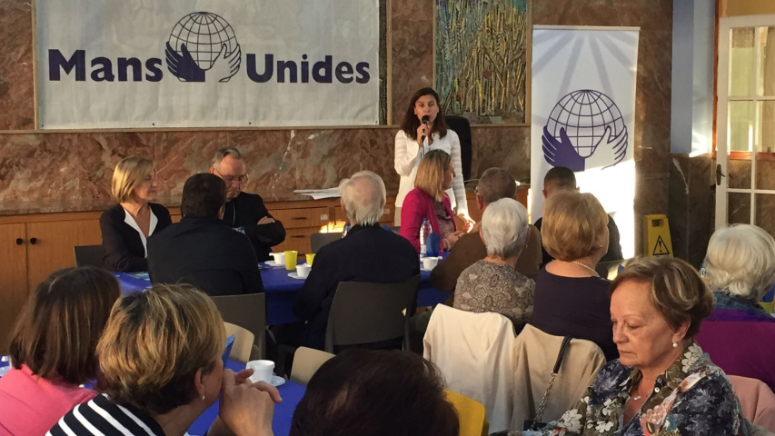 Más de 140 personas asistieron a la Merienda Solidaria