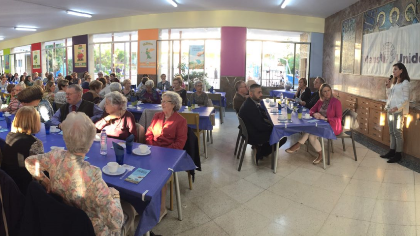 Más de 140 personas asistieron a la Merienda Solidaria