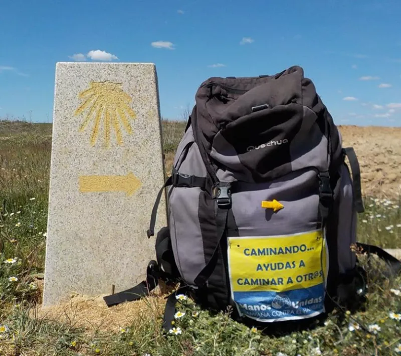 Su mochila a llevado el mensaje de la solidaridad por los 1.400 km recorridos.