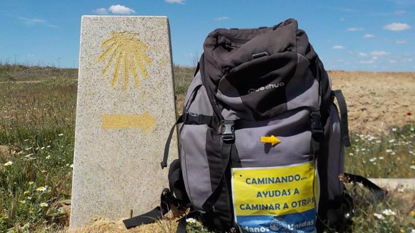 Su mochila a llevado el mensaje de la solidaridad por los 1.400 km recorridos.