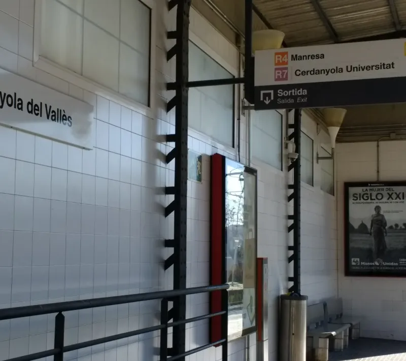 Publicidad de Manos Unidas en marquesinas para la nueva campaña
