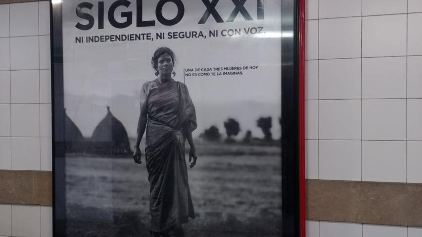Publicidad de Manos Unidas en marquesinas para la nueva campaña