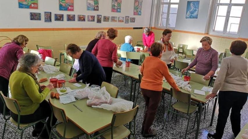 La delegación comarcal de Manos Unidas Valencia en Carcaixent organiza un bocadillo solidario.