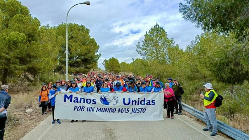 Gran Éxito de la marcha solidaria "Santomera camina con Manos Unidas".